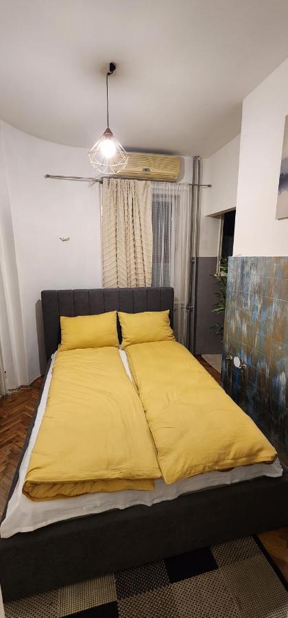 Ferienwohnung Red Clay Hilandarska Belgrad Exterior foto
